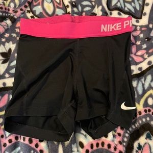nike pros with pink band